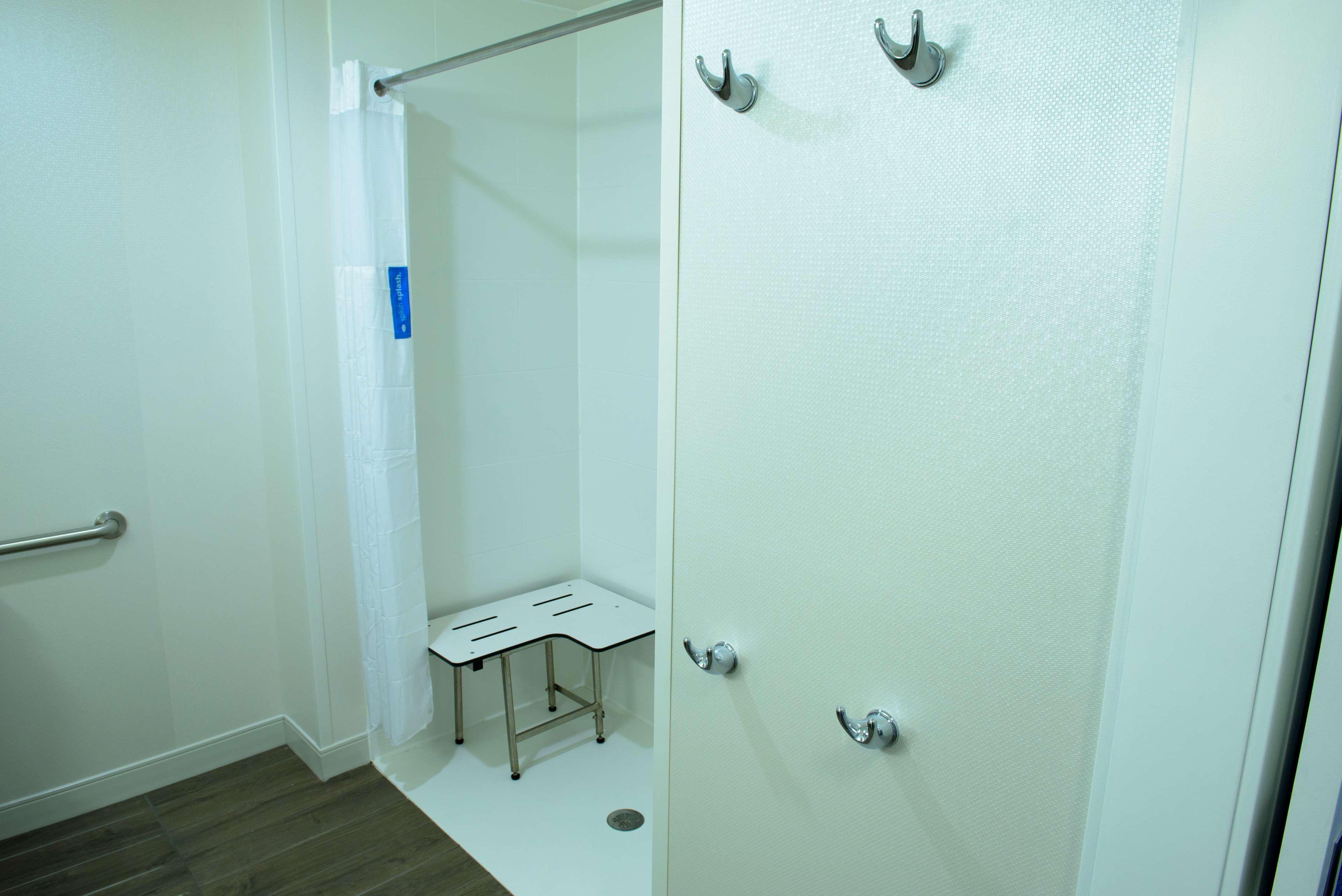 Hampton Inn & Suites Bay City Bagian luar foto