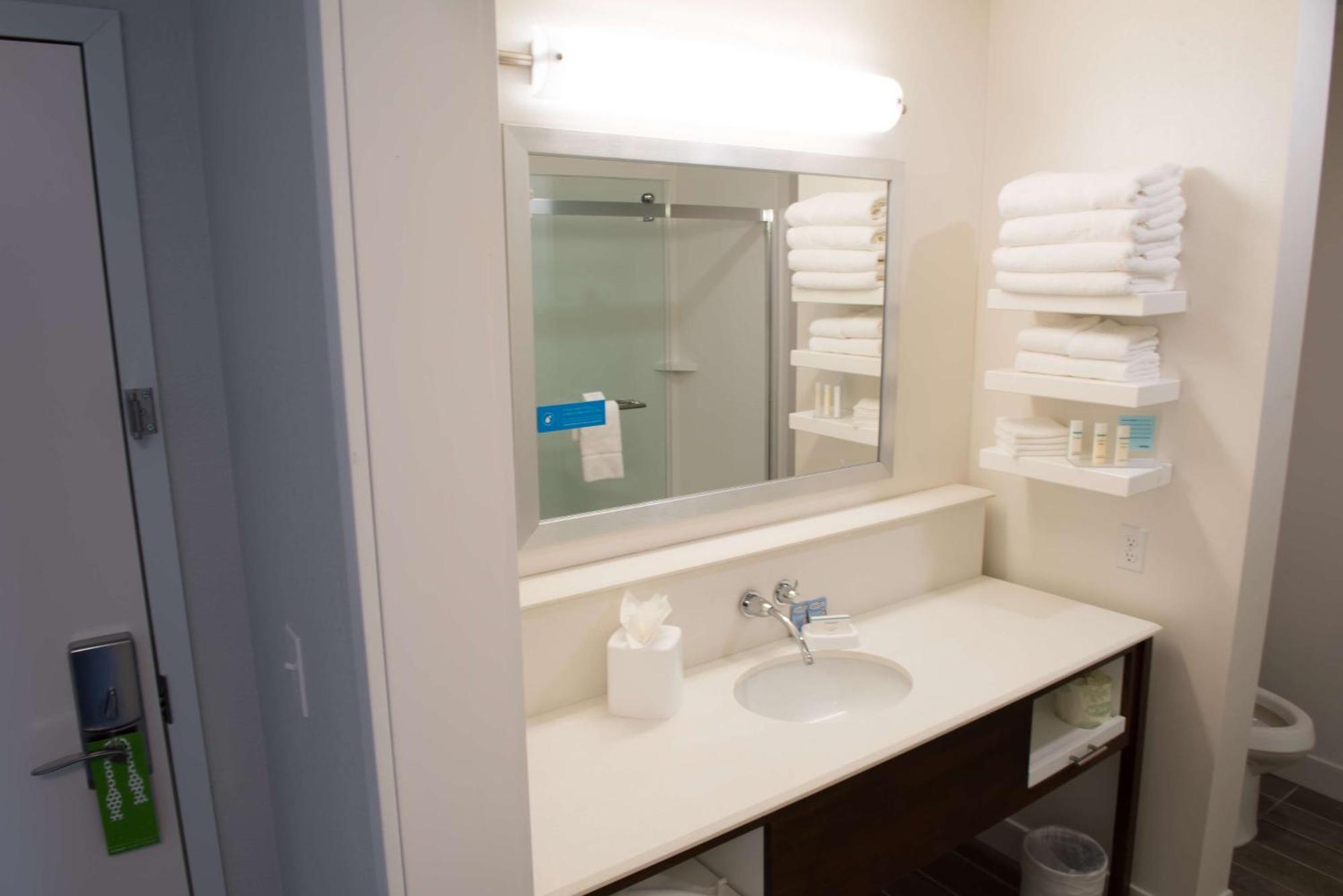 Hampton Inn & Suites Bay City Bagian luar foto
